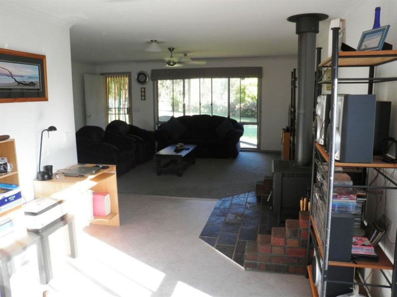 Photo - 60 Victoria Street, Woodside VIC 3874 - Image 11