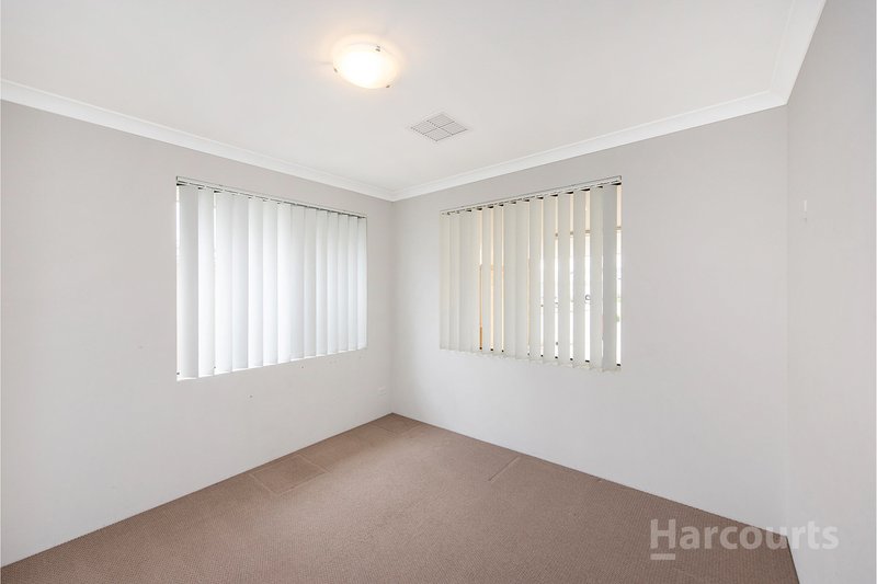 Photo - 60 Vignerons Loop, Hocking WA 6065 - Image 13