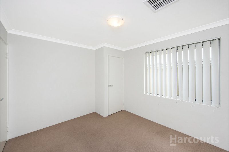 Photo - 60 Vignerons Loop, Hocking WA 6065 - Image 14