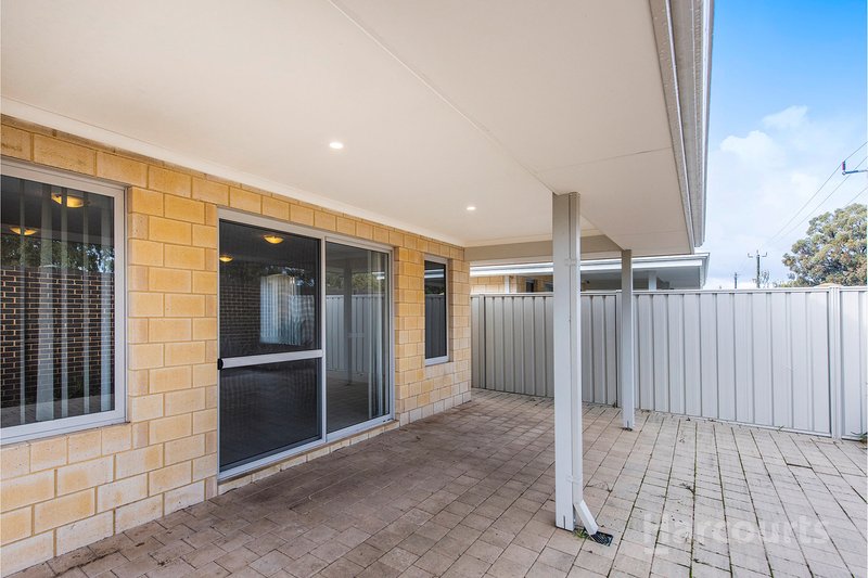 Photo - 60 Vignerons Loop, Hocking WA 6065 - Image 23