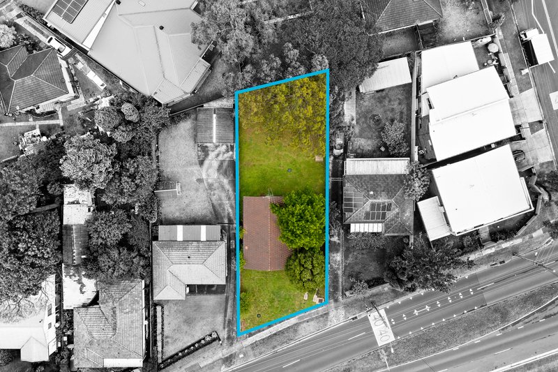 Photo - 60 Wall Park Avenue, Seven Hills NSW 2147 - Image 7