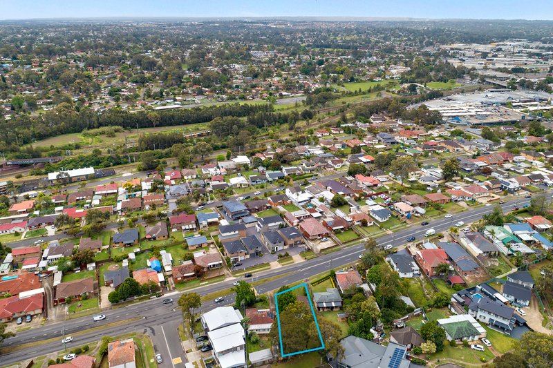 Photo - 60 Wall Park Avenue, Seven Hills NSW 2147 - Image 8