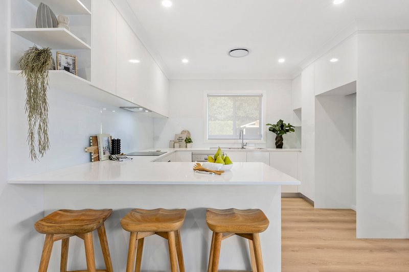 Photo - 60 Wall Park Avenue, Seven Hills NSW 2147 - Image 3
