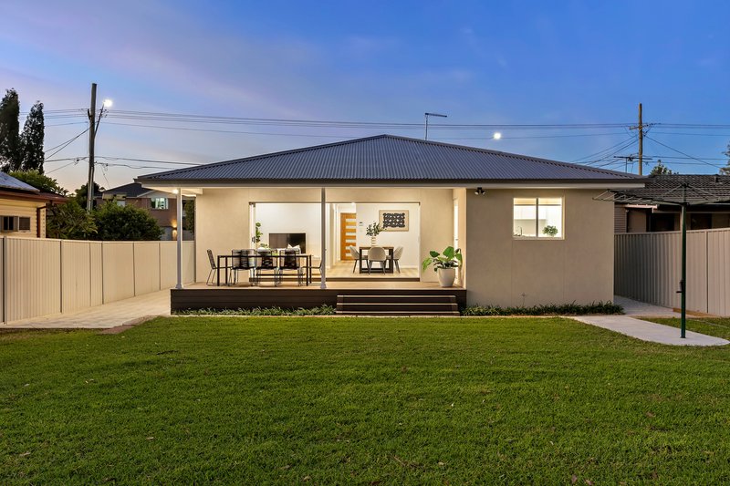 Photo - 60 Wall Park Avenue, Seven Hills NSW 2147 - Image 13