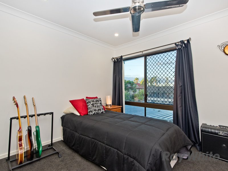 Photo - 60 Warrimoo Street, Bracken Ridge QLD 4017 - Image 11