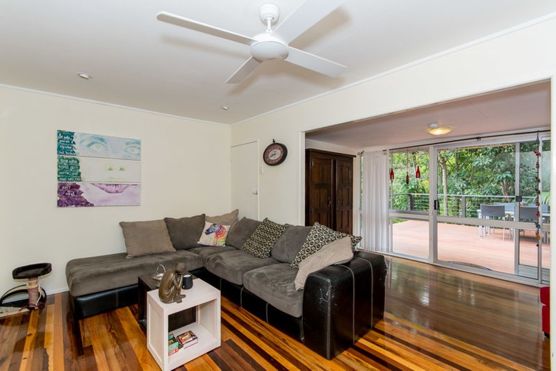 Photo - 60 Whiteside Road, Whiteside QLD 4503 - Image 6