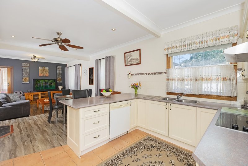 Photo - 60 William Street, Teralba NSW 2284 - Image 6