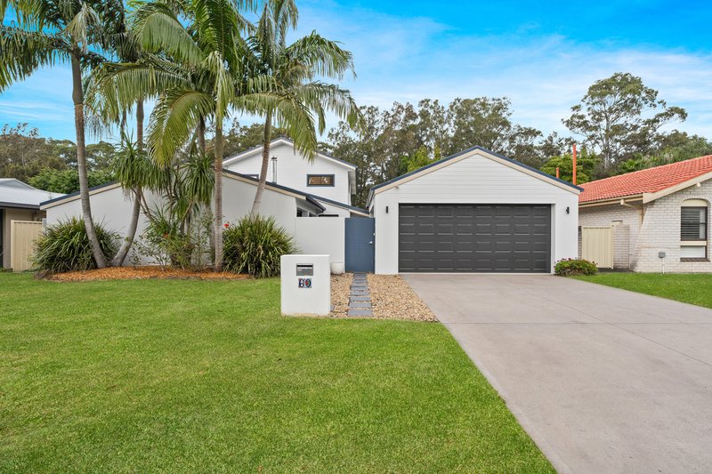 Photo - 60 Windsor Road, Wamberal NSW 2260 - Image 2