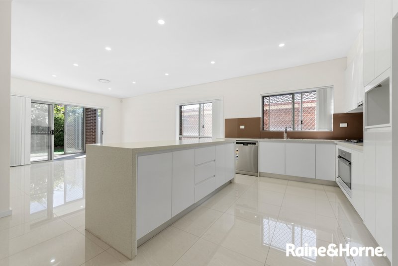 Photo - 60 Wolseley Street, Fairfield NSW 2165 - Image 4