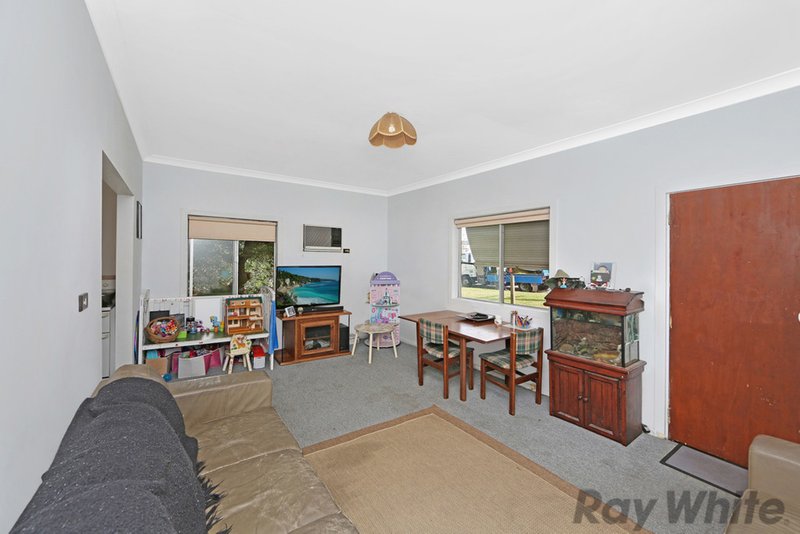 Photo - 60 Woodland Parkway, Buff Point NSW 2262 - Image 4