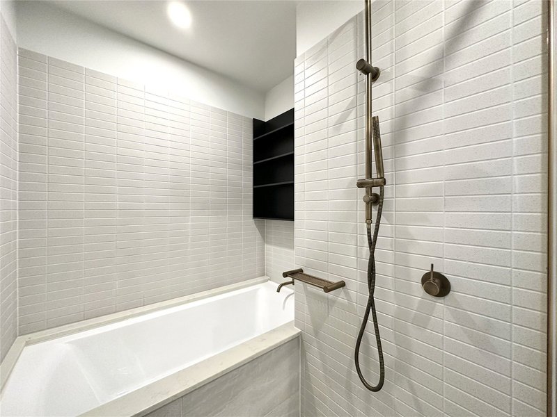 Photo - 6006/119 A’Beckett Street, Melbourne VIC 3000 - Image 14