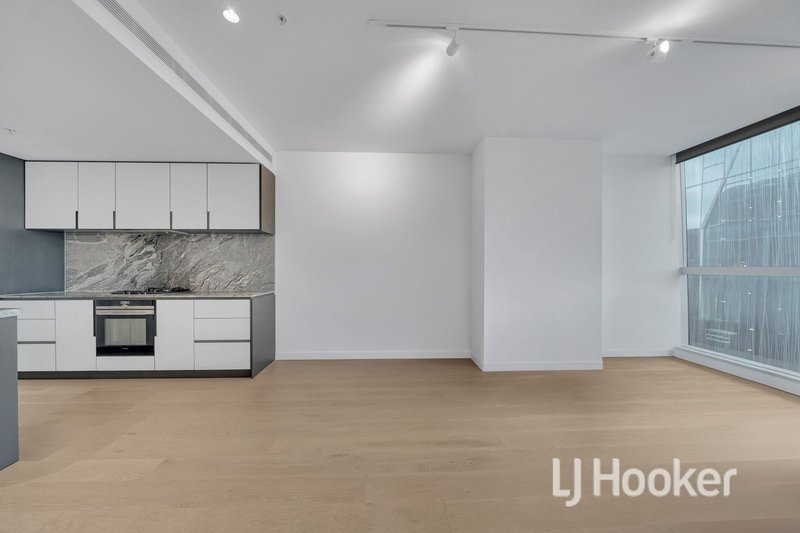 Photo - 6009/250 Spencer Street, Melbourne VIC 3000 - Image 4