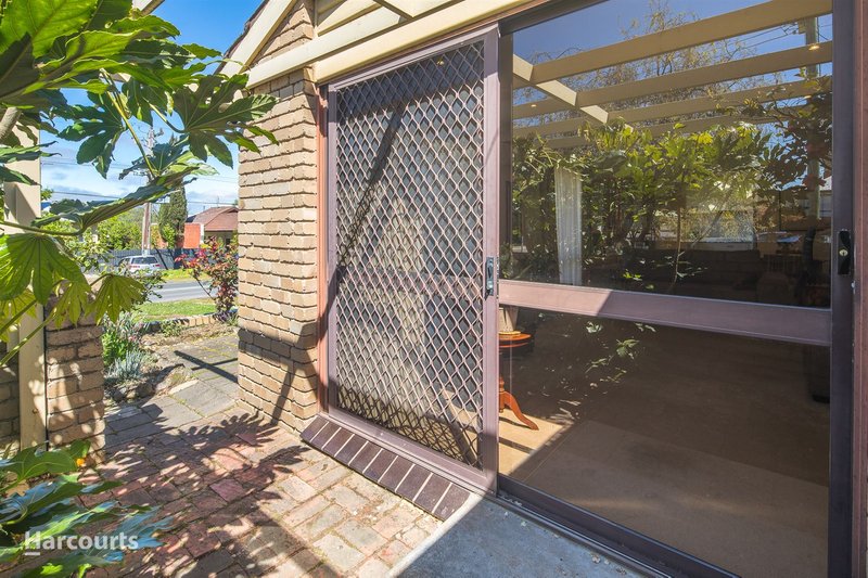 Photo - 601 Lydiard Street North, Soldiers Hill VIC 3350 - Image 9