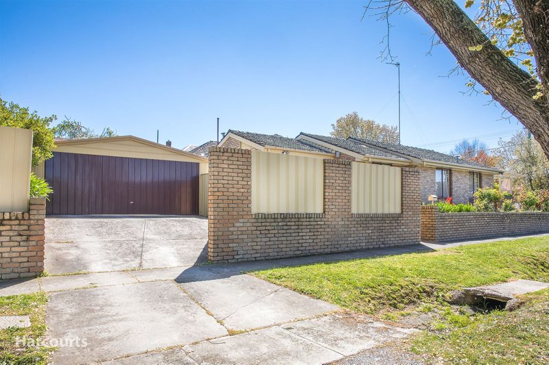 Photo - 601 Lydiard Street North, Soldiers Hill VIC 3350 - Image 15