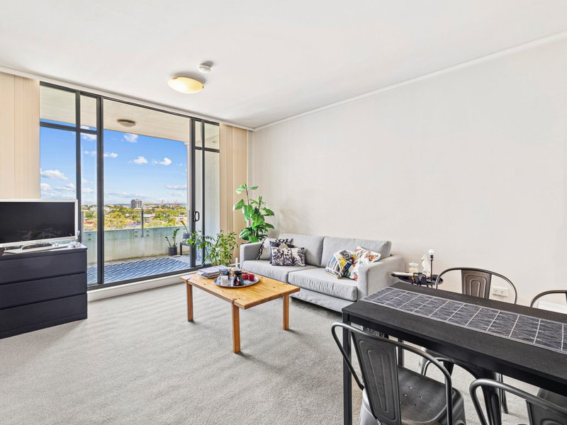 Photo - 601/1 Bruce Bennetts Place, Maroubra NSW 2035 - Image 4