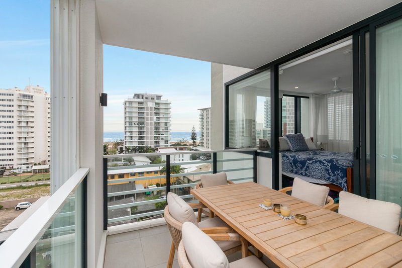 Photo - 601/13-15 Haig Street, Coolangatta QLD 4225 - Image 10