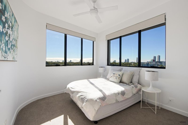 Photo - 601/135 Eugaree Street, Southport QLD 4215 - Image 8
