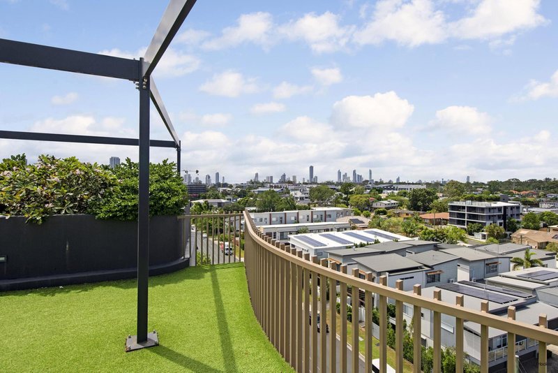 Photo - 601/135 Eugaree Street, Southport QLD 4215 - Image 15