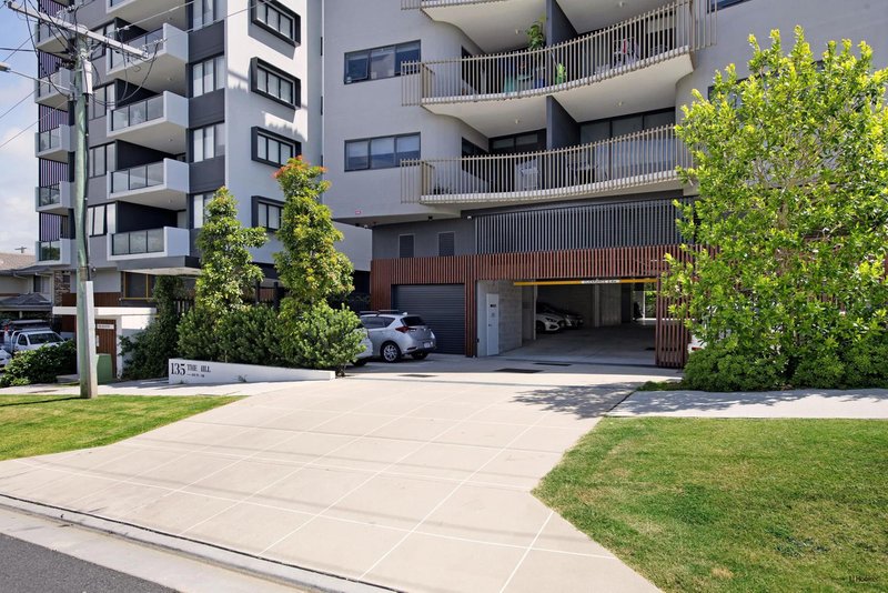 Photo - 601/135 Eugaree Street, Southport QLD 4215 - Image 17