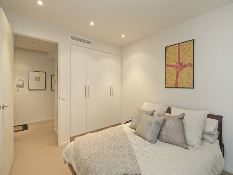 Photo - 601/165 Northbourne Avenue, Turner ACT 2612 - Image 6