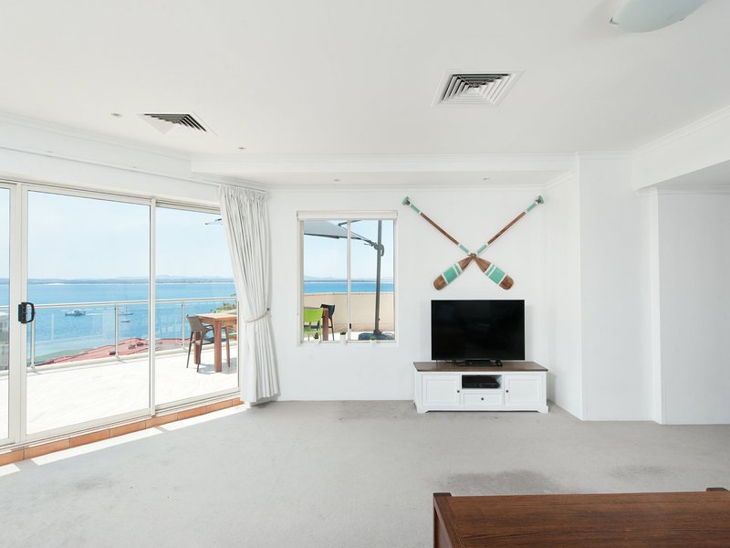 Photo - 601/2 Messines Street, Shoal Bay NSW 2315 - Image 7