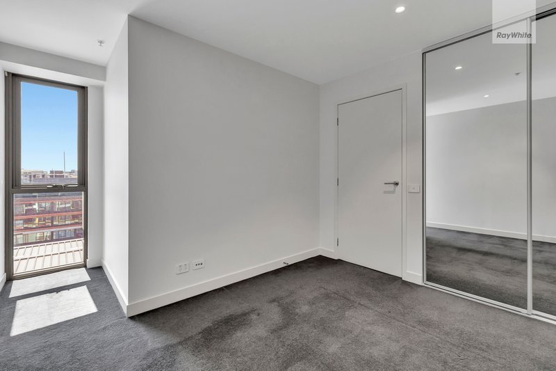 Photo - 601/288 Albert Street, Brunswick VIC 3056 - Image 6