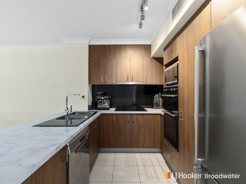 Photo - 601/33 Clark Street, Biggera Waters QLD 4216 - Image 2