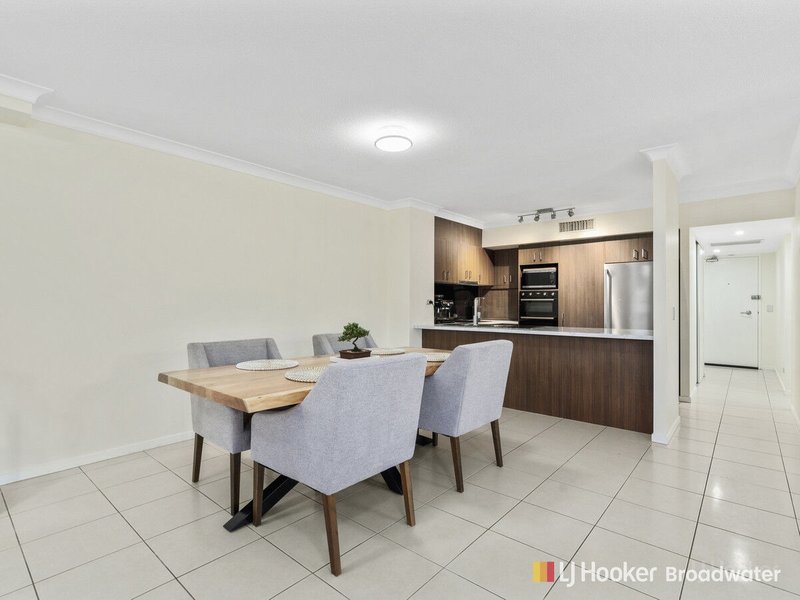 Photo - 601/33 Clark Street, Biggera Waters QLD 4216 - Image 7