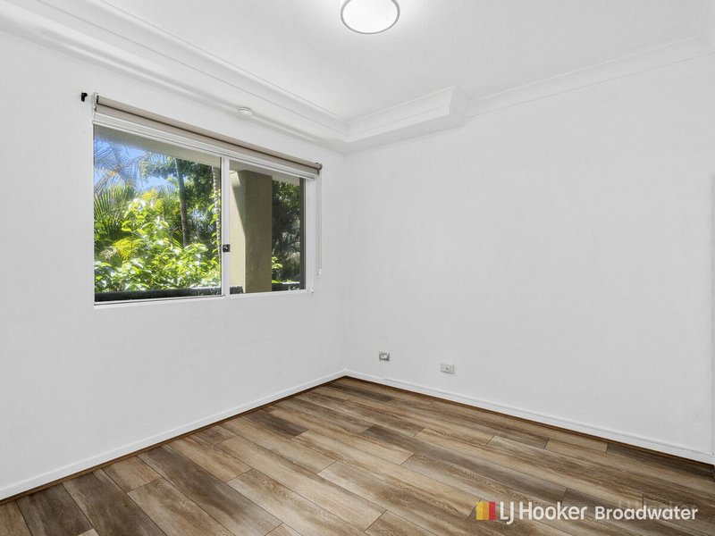 Photo - 601/33 Clark Street, Biggera Waters QLD 4216 - Image 10