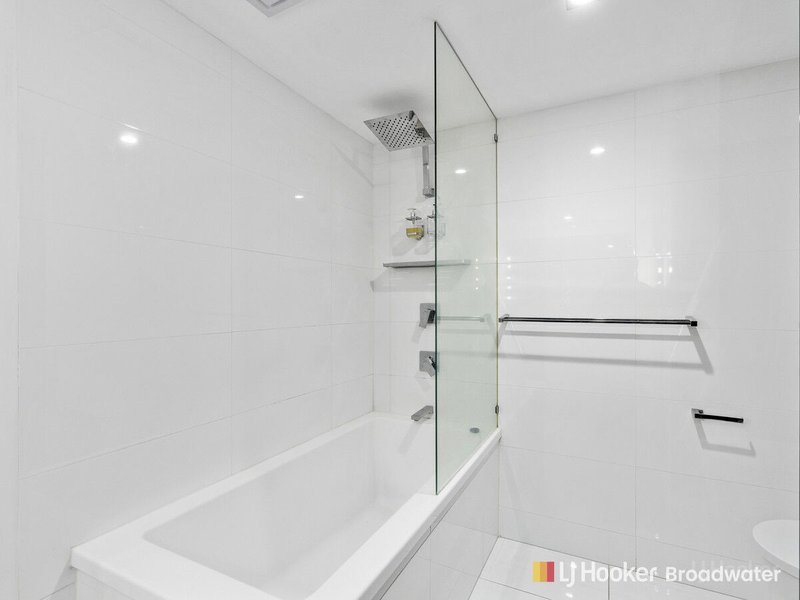 Photo - 601/33 Clark Street, Biggera Waters QLD 4216 - Image 12