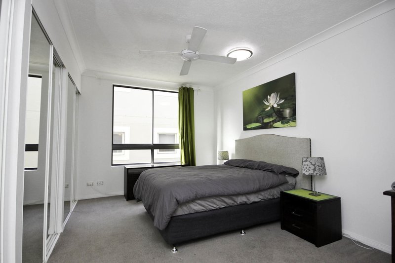 Photo - 6013/7-55 Baildon Street, Kangaroo Point QLD 4169 - Image 6