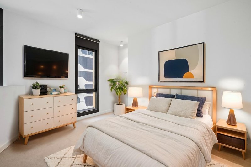 Photo - 601/398 Elizabeth Street, Melbourne VIC 3000 - Image 2