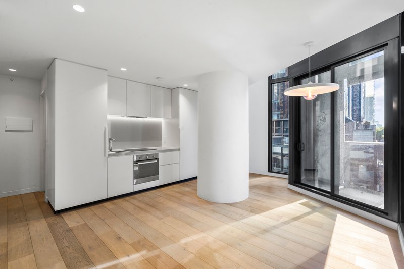 Photo - 601/398 Elizabeth Street, Melbourne VIC 3000 - Image 7