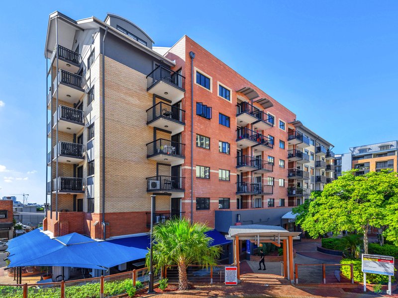 Photo - 601/455 Brunswick Street, Fortitude Valley QLD 4006 - Image 8