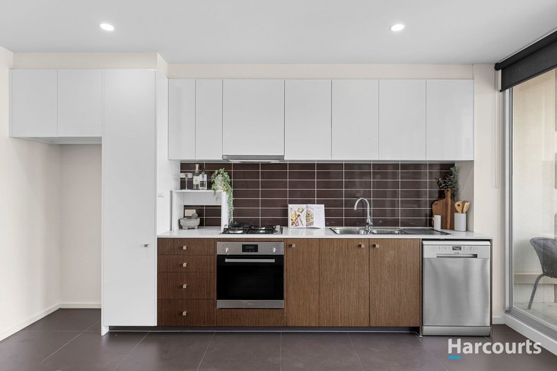 Photo - 601/8 Gheringhap Street, Geelong VIC 3220 - Image 11