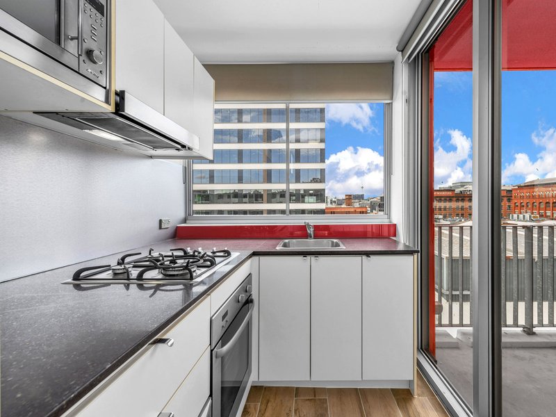 Photo - 601/82 Alfred Street, Fortitude Valley QLD 4006 - Image 2