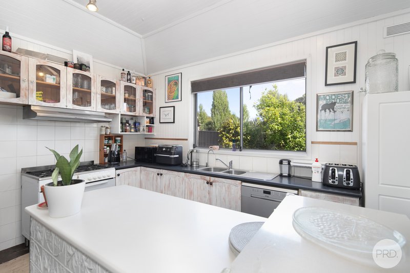 Photo - 602 Grant Street, Golden Point VIC 3350 - Image 4