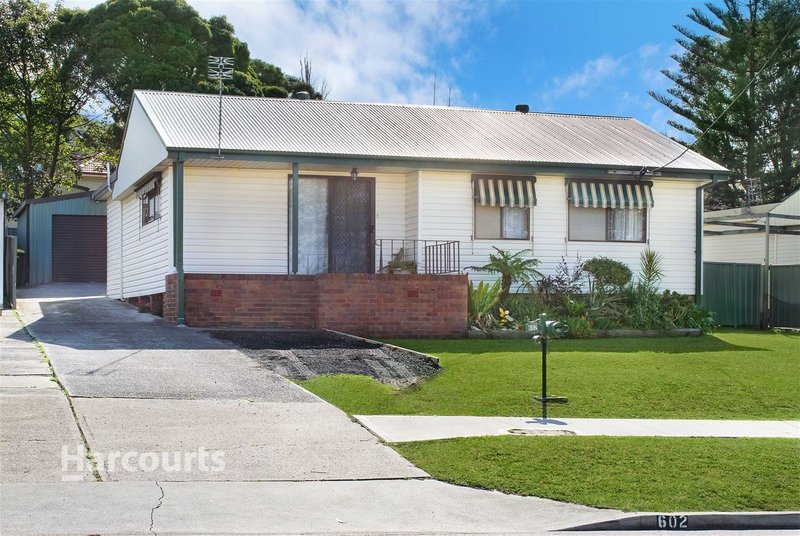 602 Northcliffe Drive, Berkeley NSW 2506