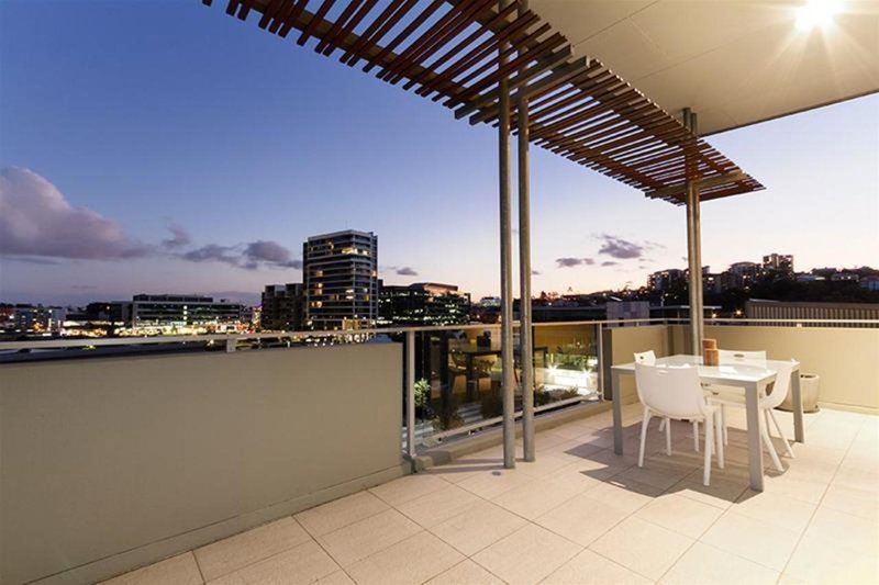 Photo - 60/20 Newstead Terrace, Newstead QLD 4006 - Image 6