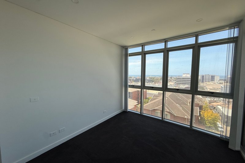 Photo - 602/10 Regent Street, Wollongong NSW 2500 - Image 6