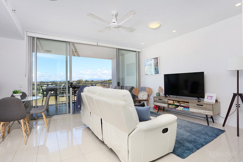 Photo - 602/17 Bath Street, Labrador QLD 4215 - Image 8