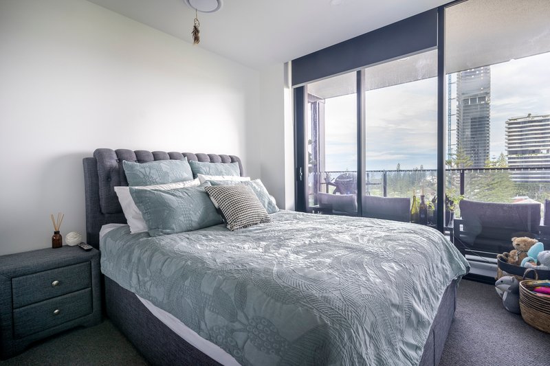 Photo - 602/185 Old Burleigh Road, Broadbeach QLD 4218 - Image 14