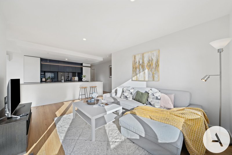 Photo - 602/21 Challis Street, Dickson ACT 2602 - Image 3