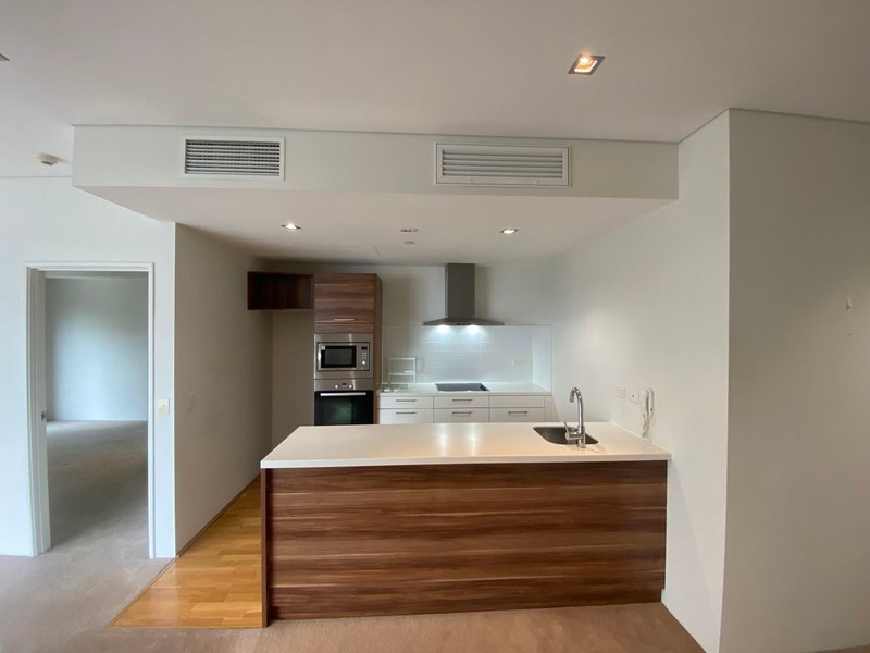 Photo - 602/237 Adelaide Terrace, Perth WA 6000 - Image 6