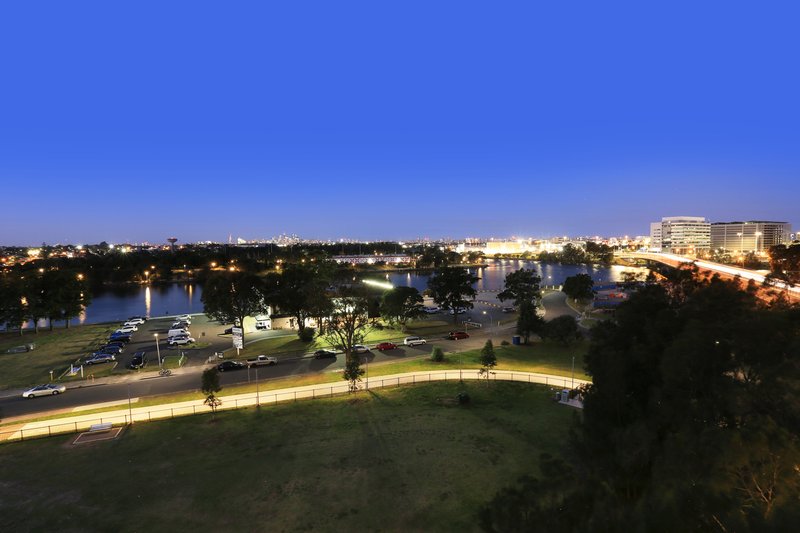 Photo - 602/26 Levey Street, Wolli Creek NSW 2205 - Image 10