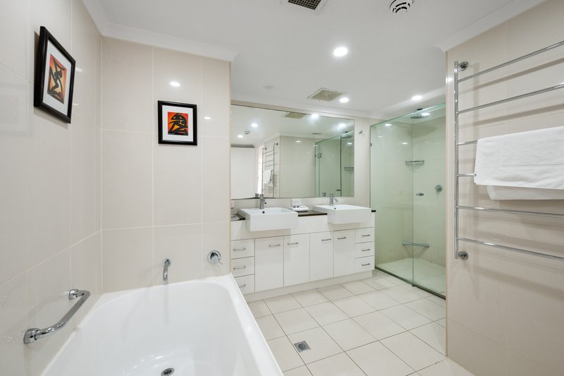 Photo - 602/35 Astor Terrace, Spring Hill QLD 4000 - Image 12