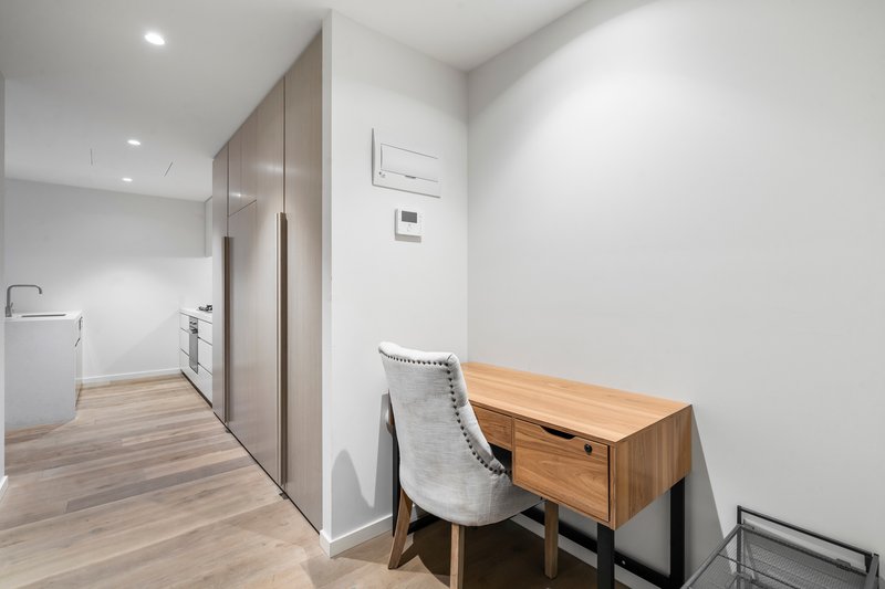 Photo - 602/450 St Kilda Road, Melbourne VIC 3004 - Image 5