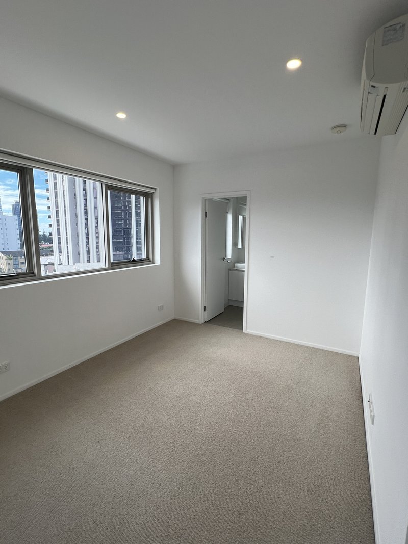 Photo - 602/51 Peerless Avenue, Mermaid Beach QLD 4218 - Image 7