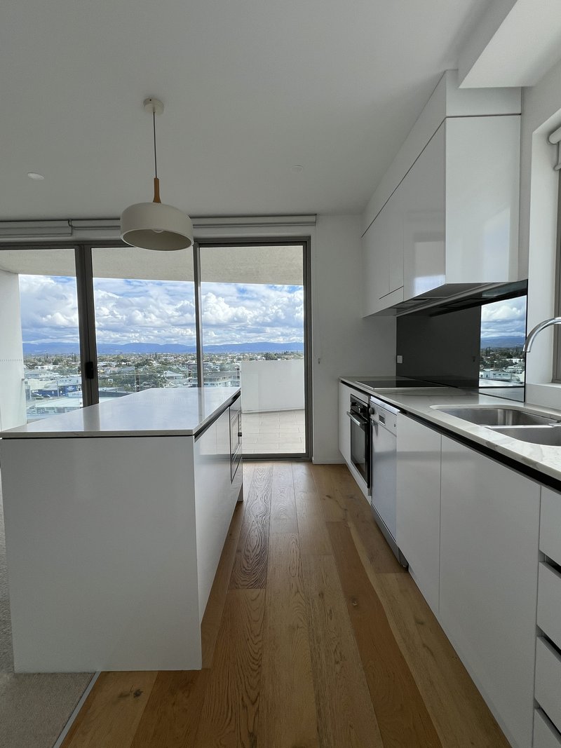 Photo - 602/51 Peerless Avenue, Mermaid Beach QLD 4218 - Image 8
