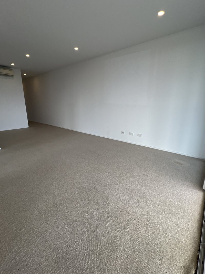 Photo - 602/51 Peerless Avenue, Mermaid Beach QLD 4218 - Image 10